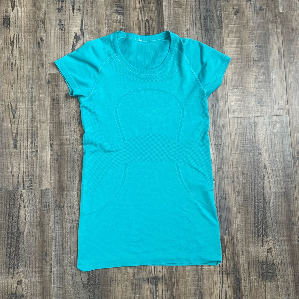 Lululemon swiftly tech T-shirt ￼